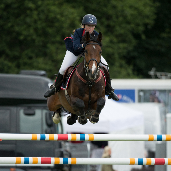 Lincs teenage rider - Teenage rider wins coveted finals at Hickstead