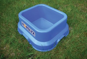 Horslyx 15kg holder  360x245 - Innovative holders from the Horslyx stable