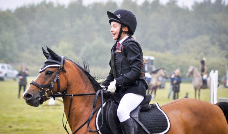 Belle Harvey Glenlichd Fairground 750x440 - Hallamshire Showjumping 16th August